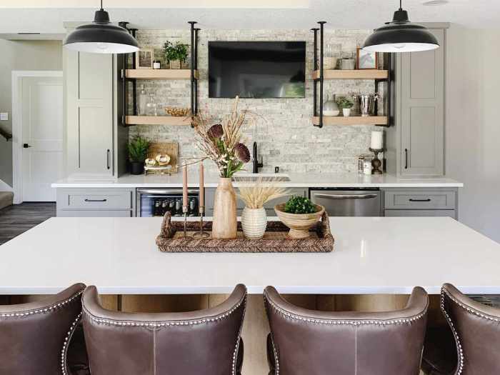 Kitchen island centerpiece decor ideas