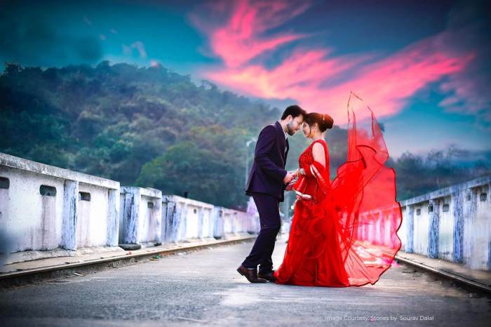 Couple casual pre wedding shoot dresses