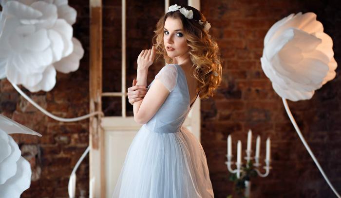 Blue wedding dress design white ideas pale flowers color feminine tender beautiful