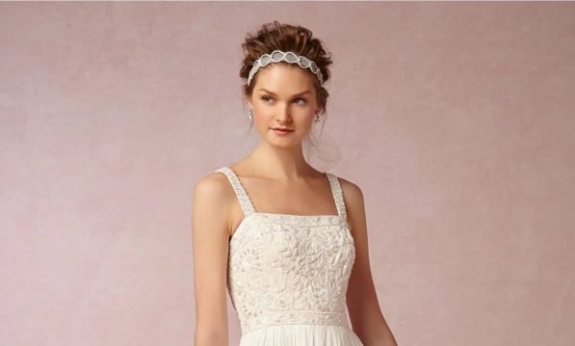 Beach casual flowy wedding dresses